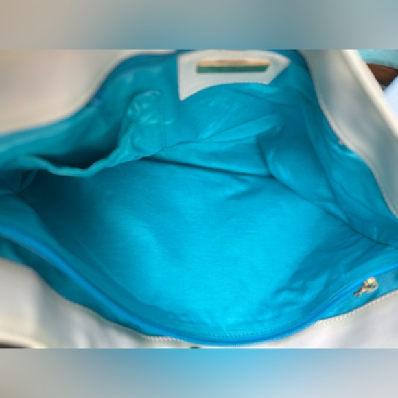 Paola by PDL Luxury Leather Bag Purse
Made in Italy - Picture 11 of 12